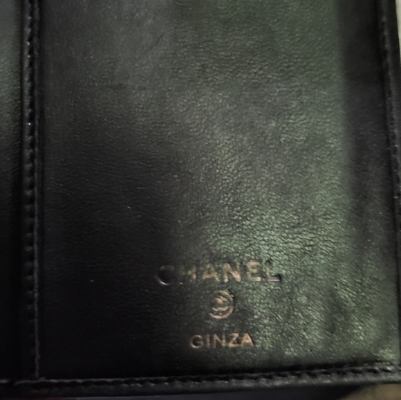CHANEL Camellia Long Hook Wallet - Picture 14 of 16